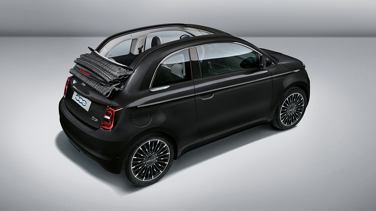 Fiat 500 découvrable électrique en location sans engagement Mondial de l'Auto 2022