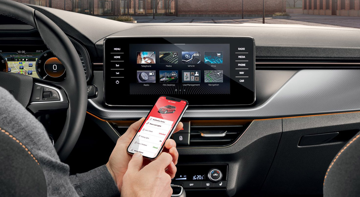 Application smartphone constructeur auto app pour voiture hybride et électrique Mondial de l'Auto 2022