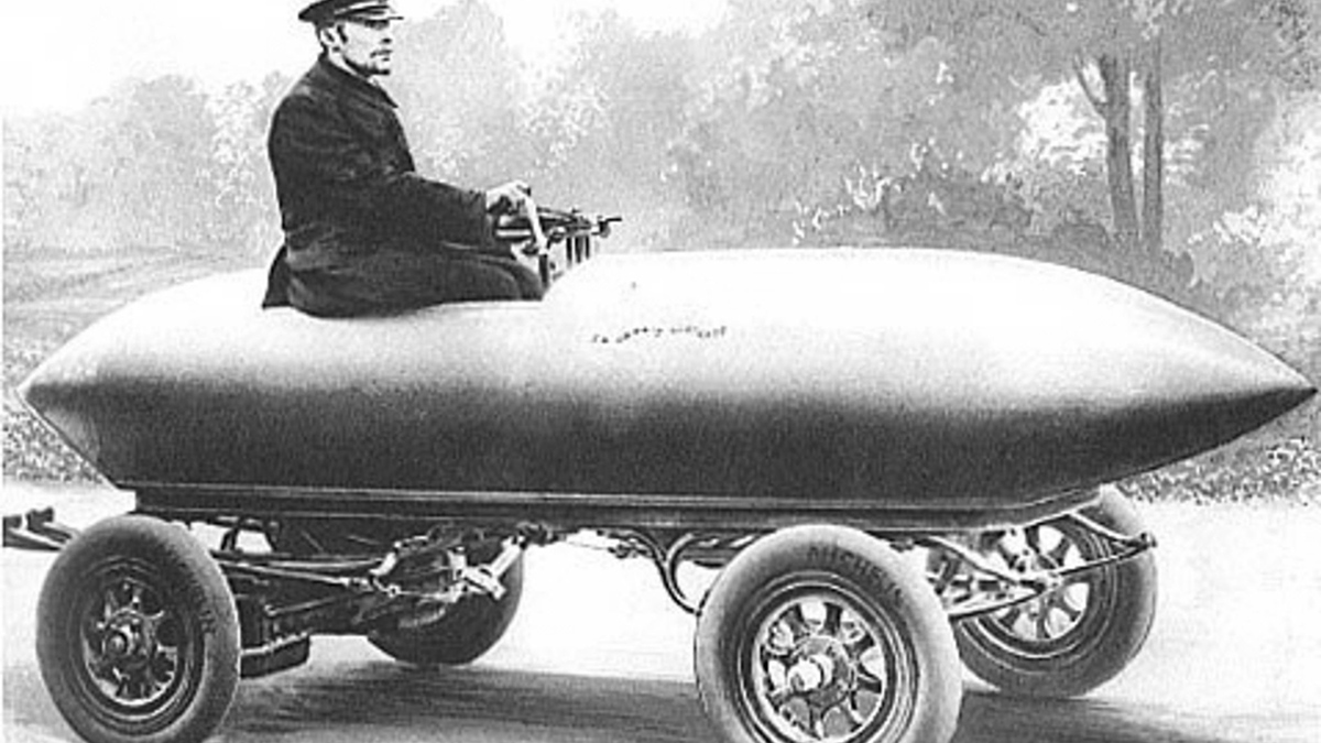La "Jamais Contente" de Camille Jenatzy (1899) électrification Mondial de l'Auto 2022