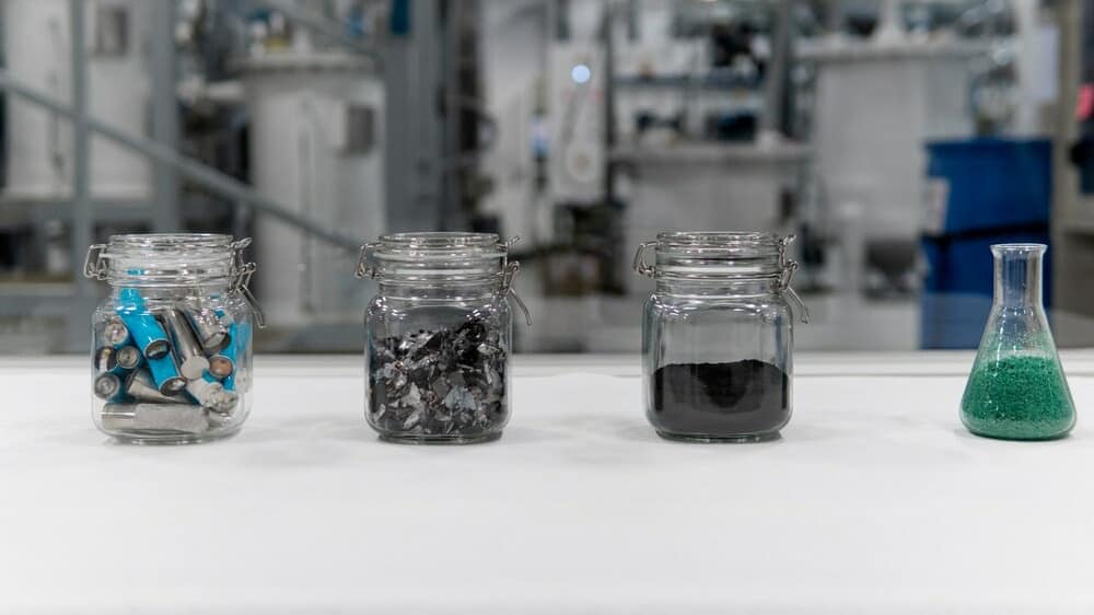 L'entreprise suédoise a récemment présenté un prototype de Northvolt lithium-ion utilisant du nickel, manganèse et du cobalt à 100% recyclé. Crédit photo : Northvolt Mondial de l'Auto 2022