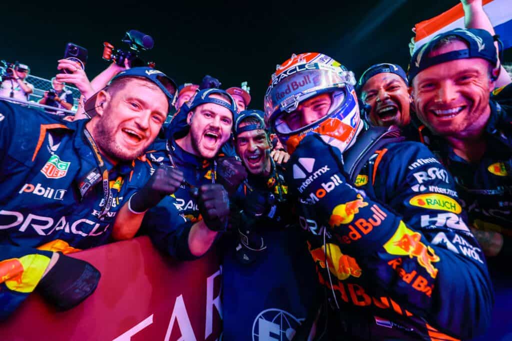 Mondial de l'Auto, news, Max Verstappen et Red Bull champions du monde 2023, Max Verstappen et son équipe célèbrent le titre