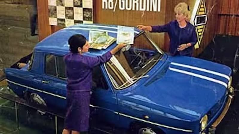 Anniversaires automobiles 2024 Mondial de l'Auto Renault R8 Gordini