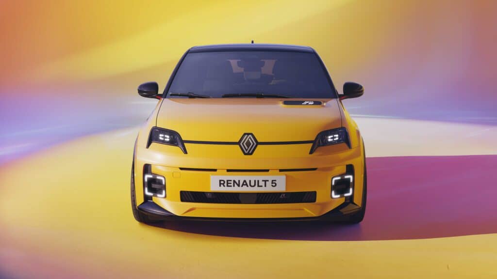 Mondial de l'auto 2024, La Renault 5 (2024) se révèle dans sa version finale