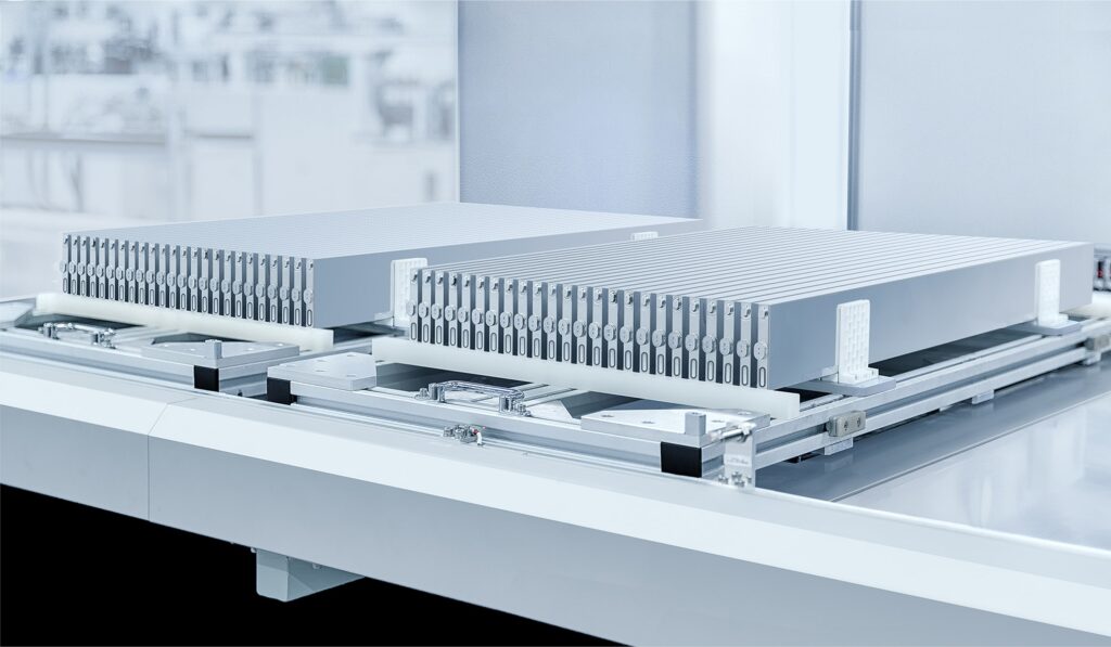 Les batteries Blade de BYD permettent de gagner 50% d'espace grâce à leur design. 