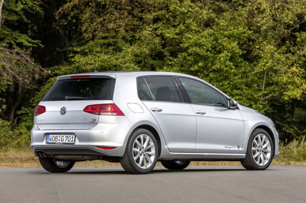 Voiture de l'année 2013 - Volkswagen Golf VII, technologie et qualité Allemande coty car of the year mondial de l'auto 2024