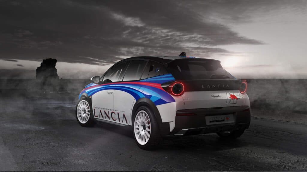 Mondial de l'auto 2024, vue de 3/4 arrière gauche Lancia Ypsilon rally 4 HF