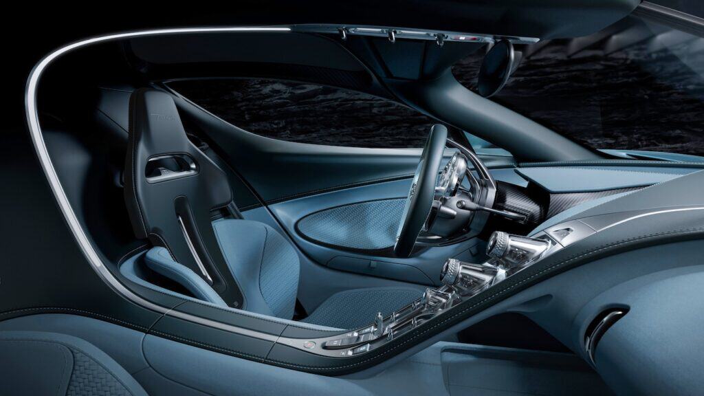 Intérieur du nouveau modèle qui remplace la Chiron © Bugatti