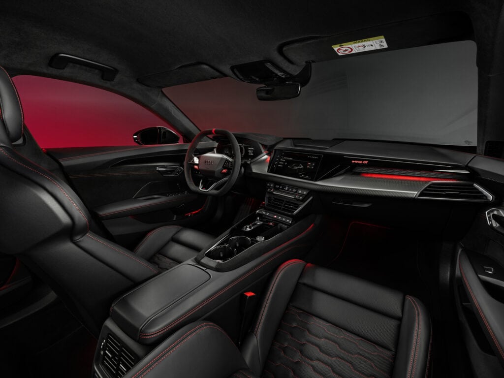interieur, volant, poste de pilotage, tableau de bord, Nouvel habitacle de l'Audi RS e-tron GT, mondial de l'auto 2024