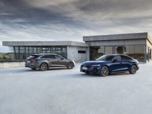 Nouvelle audi a5 avant - vue de coté - mondial de l'auto 2024