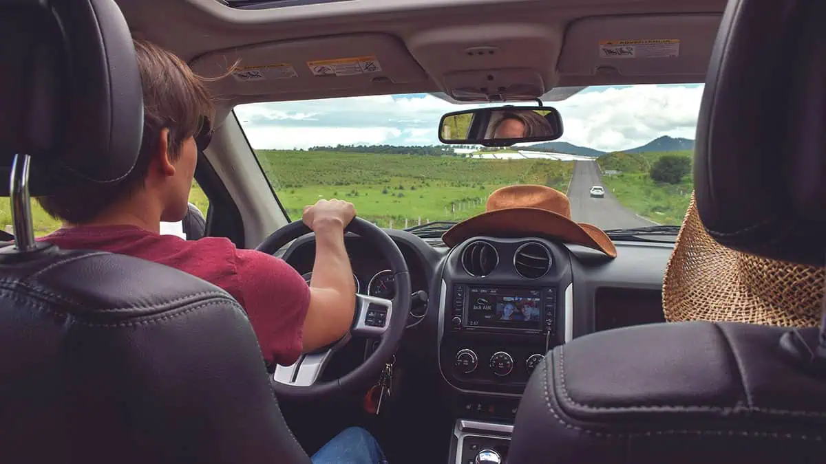 covoiturage - passagers a bord d'une voiture - sécurité routière - alternative écologique - mondial de l'auto 2024