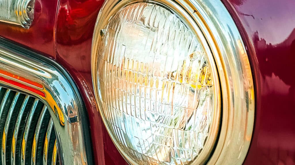 Phare jaunis - photo de phare de voiture - mondial de l'auto 2024