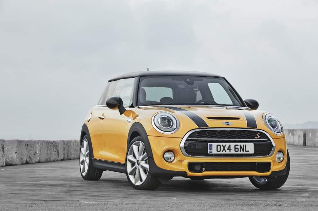 mini-cooper-f56-mondial-de-l-auto-trois-quart