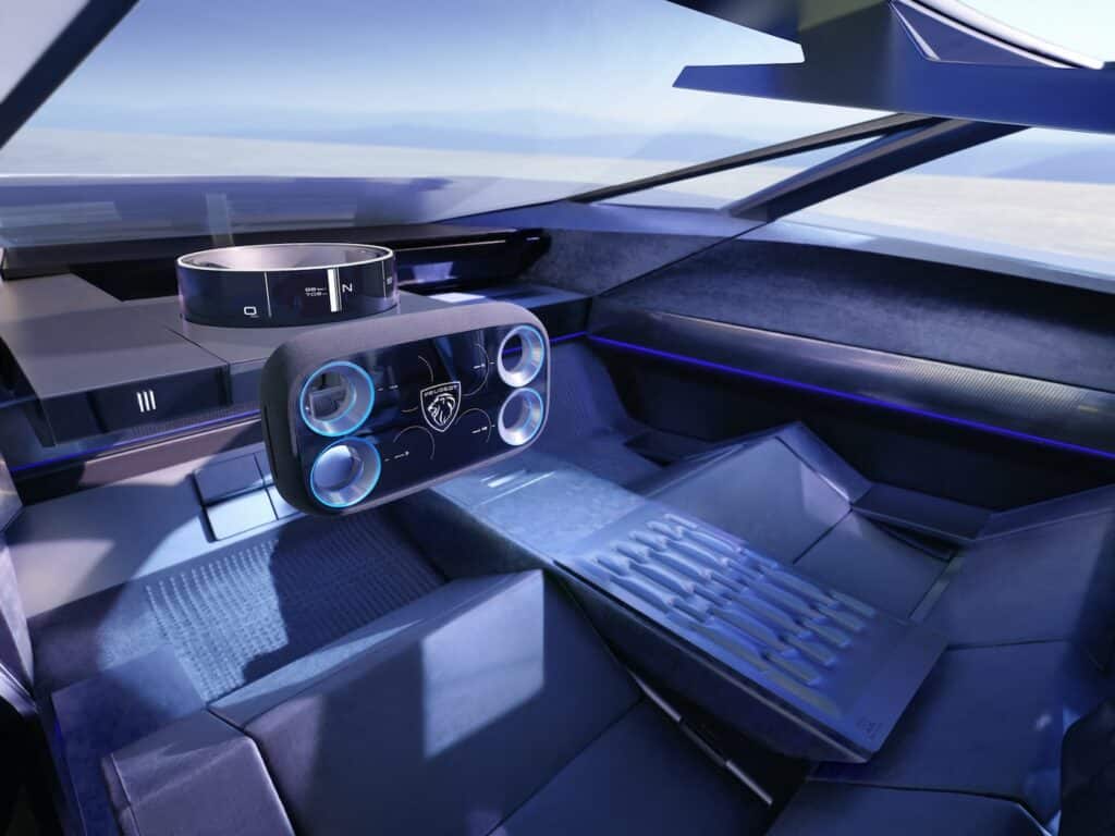 volant hypersquare - peugeot concept inception - mondial de l'auto 2024 - photo intérieur du cockpit