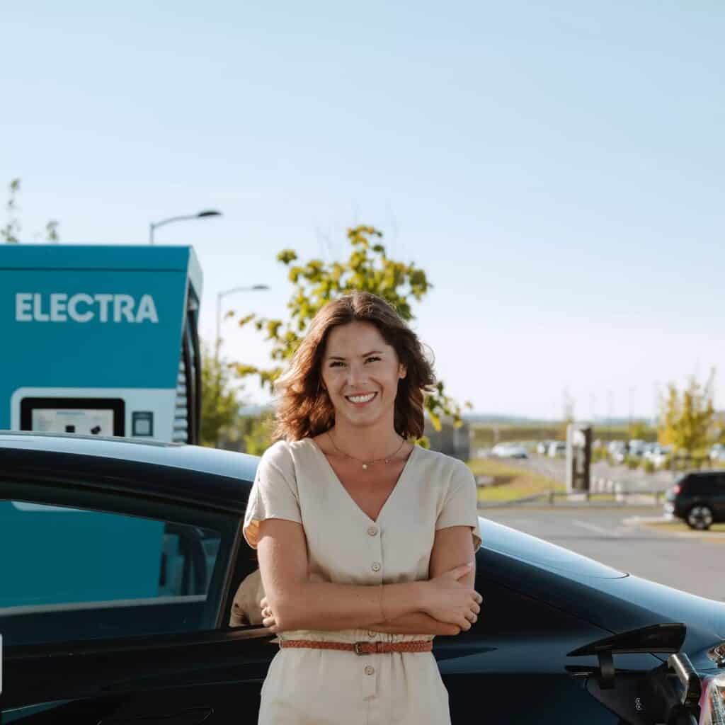 electra - electraline borne de recharge - voitures électriques - mondial de l'auto 2024