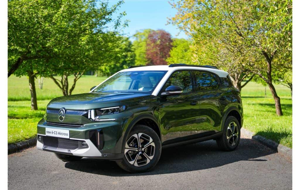 citroen C3 Aircross - vue de 3/4 coté - mondial de l'auto 2024