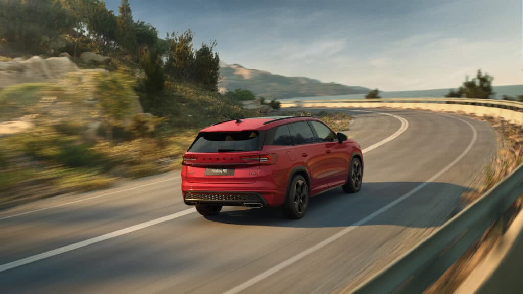 photo de la voiture sur toute - vue arrière - mondial de l'auto 2026