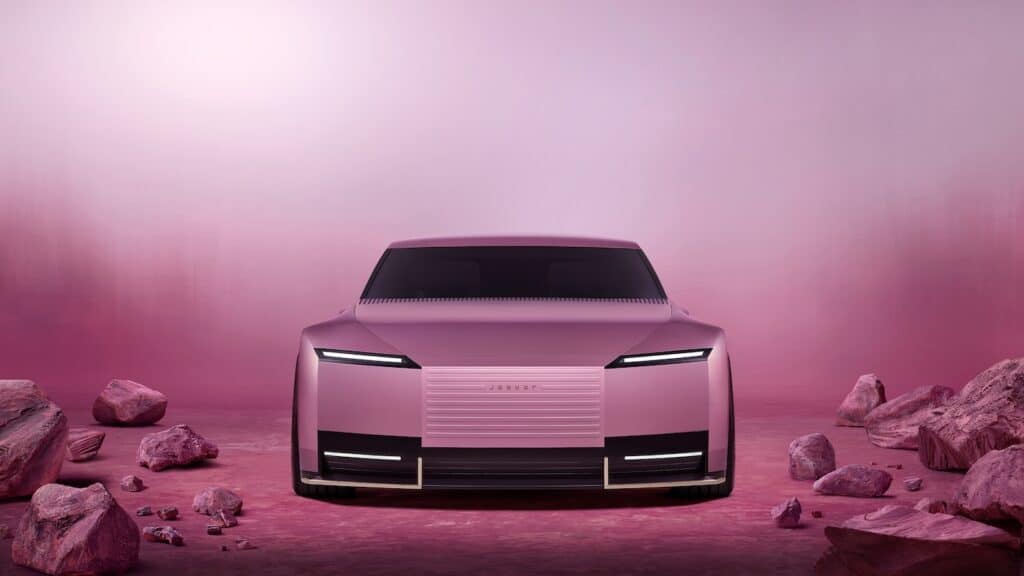 photo face avant de la voiture - plan statique - mondial de l'auto 2026 - jaguar 