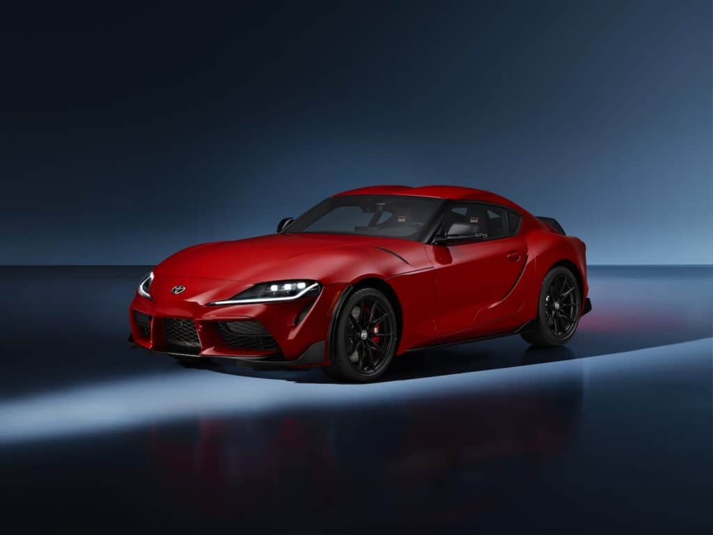 toyota GR supra 3L evo - photo de la voiture statique de 3/4 face - mondial de l'auto 2026