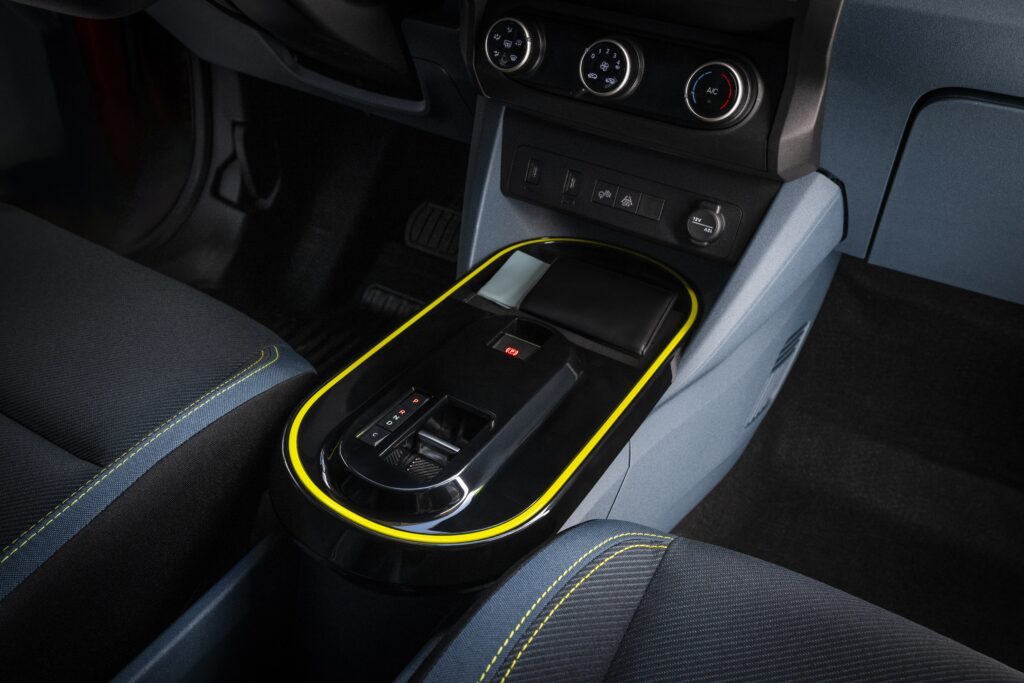 Essai, Fiat Grande Panda, 2025, Mondial de l'Auto, console centrale