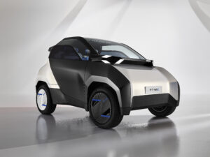 toyota FT-Me conept 2025 - photo de la voiture, plan statique vue de 3/4 face avant - mondial de l auto 2026