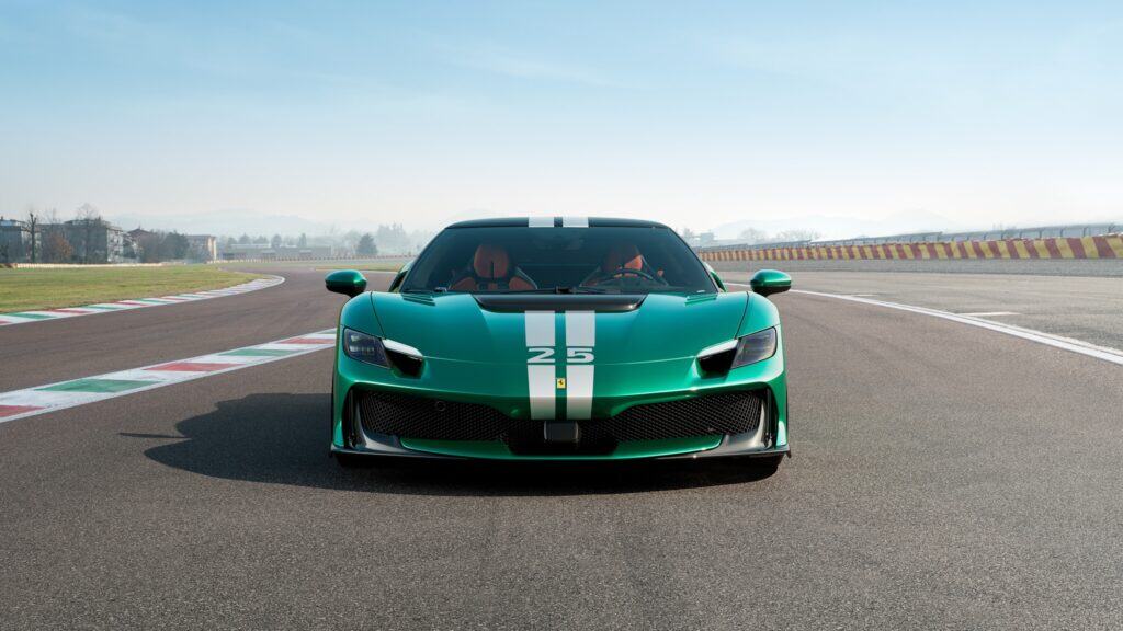Ferrari 296 Speciale de face