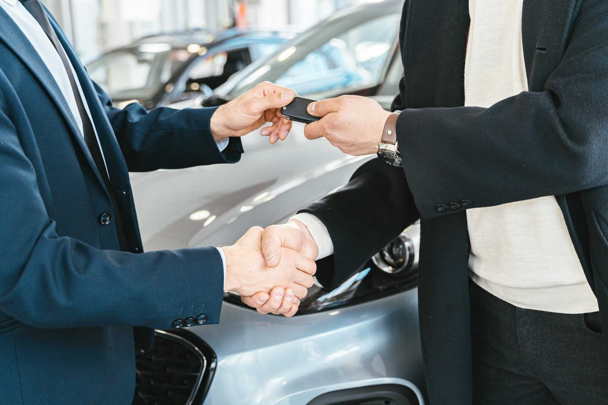 LOA, kilométrage, Mondial de l'Auto, zoom remise de clé
