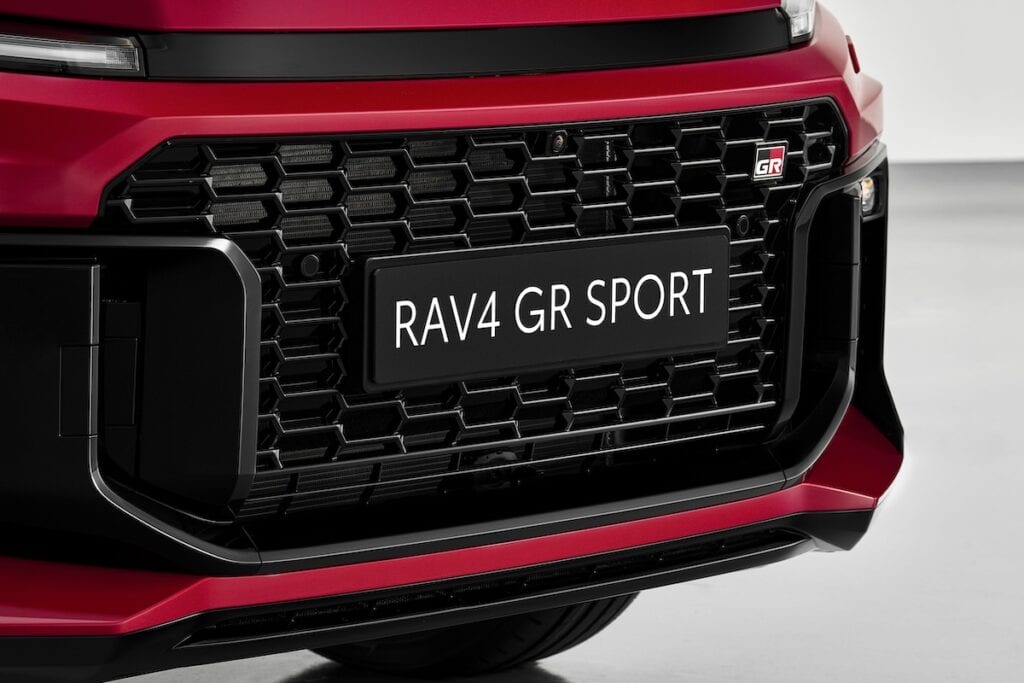 Toyota RAV4 GR Sport calande 2026