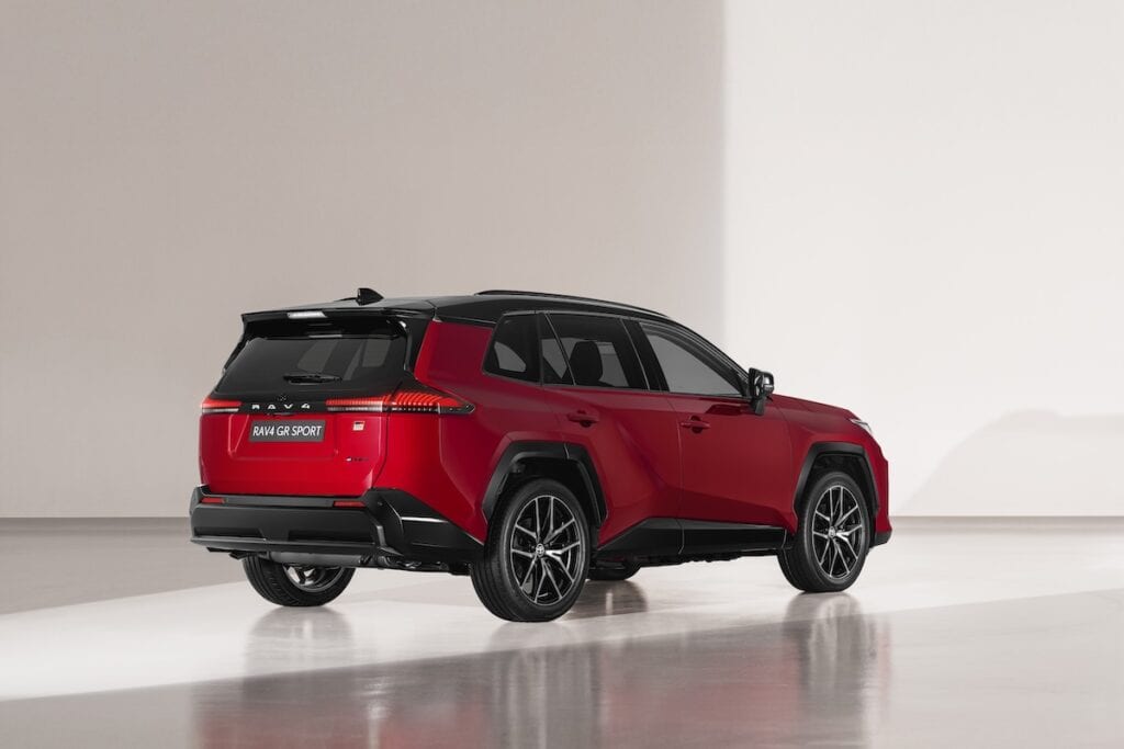 Toyota RAV4 GR Sport arrière 2026