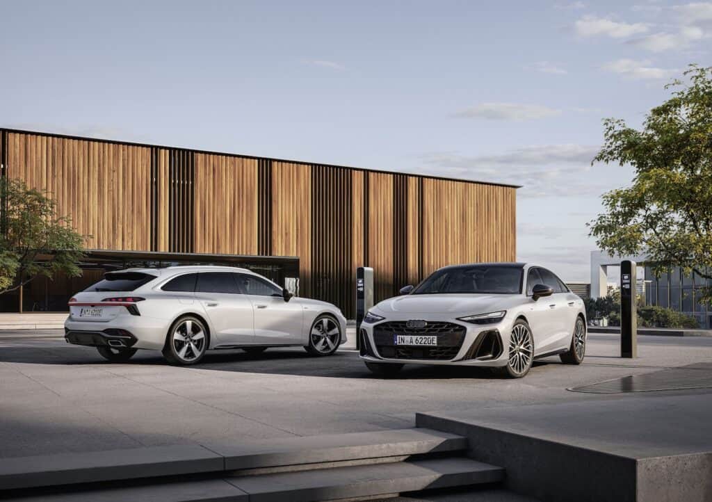 photos des nouvelles audi A6 quattro e-hybrid 2025 berline et break avant - plan statique des voitures