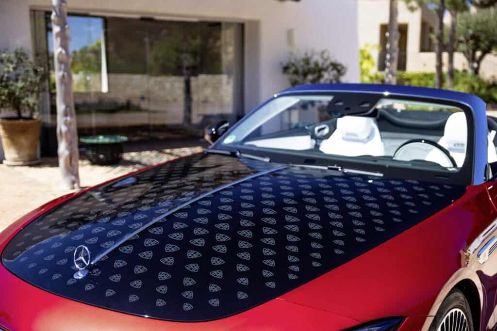 Détail capot du cabriolet de 585 ch