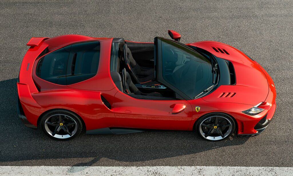ferrari 296 speciale A vue de côté