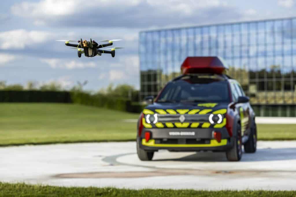renault Vision 4rescue - photo de la voiture vue de 3/4 face avant avec son drone - mondial de l'auto 2026